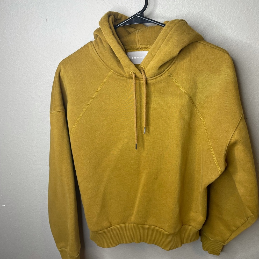 Everlane women’s cropped hoodie medium